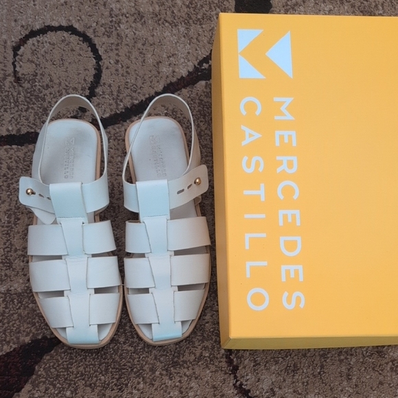 Mercedes Castillo Wo lisanne Leather Fishman's Sandal